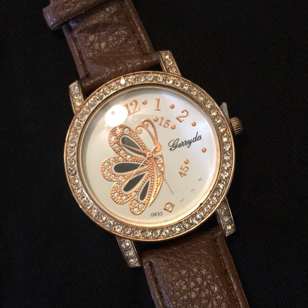 NWOT Stylish and fun Butterfly Watch